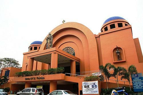 Eighty One Newport Boulevard Manila Exterior foto
